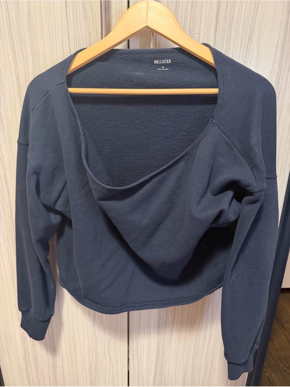 Hollister Dark Navy Cropped Hoodie Sweatshirt Off The Shoulder